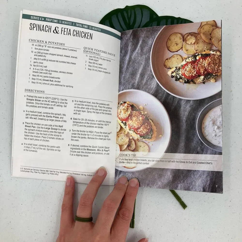 The Pampered Chef Fall Winter 2017 Season's Best One-Pot Dinner Recipe Cookbook